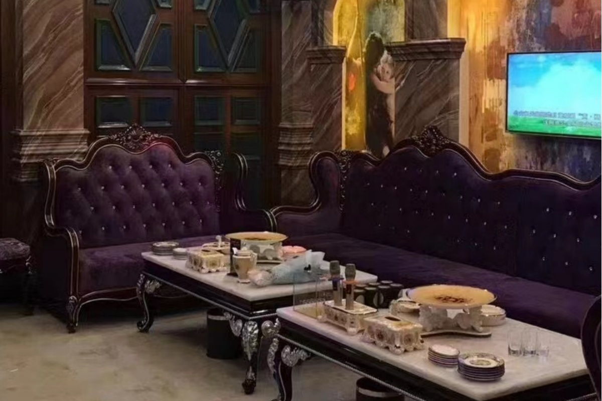 文山壮族苗族自治州麻栗坡县商务KTV招聘（要求低）中介勿扰。_麻栗坡县KTV招聘