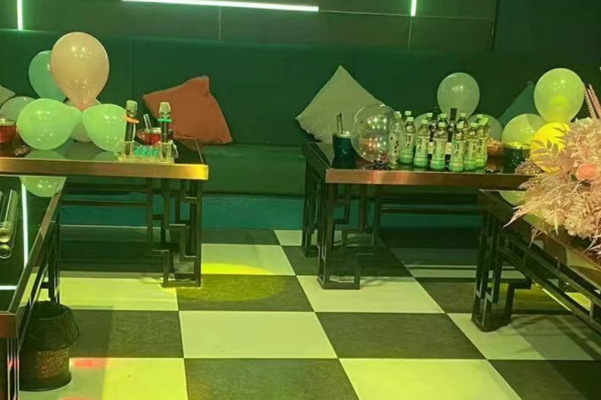 嘉义县布袋镇在线面向全国招聘服务员和酒水推销员！_布袋镇KTV招聘