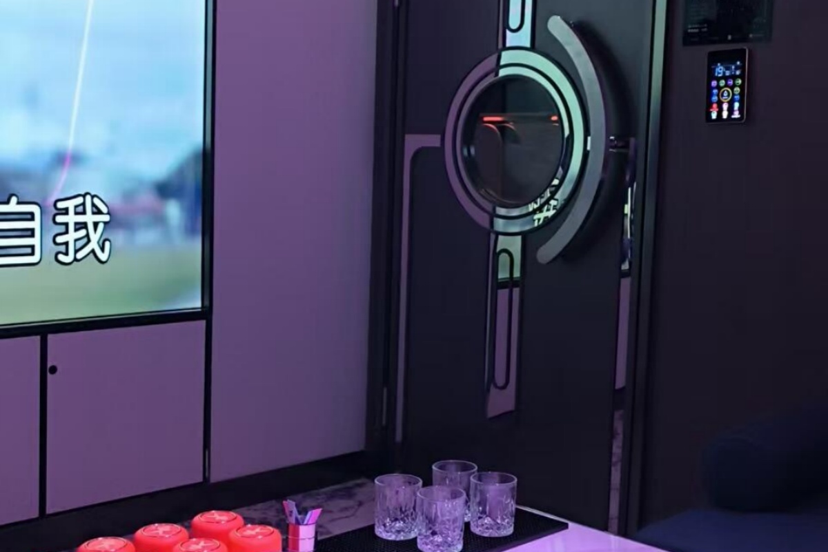{title}